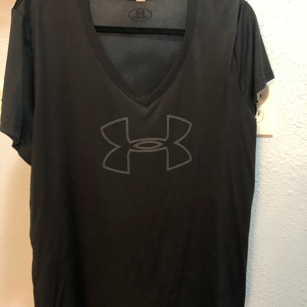 Under armour XL women’s dri fit shirt